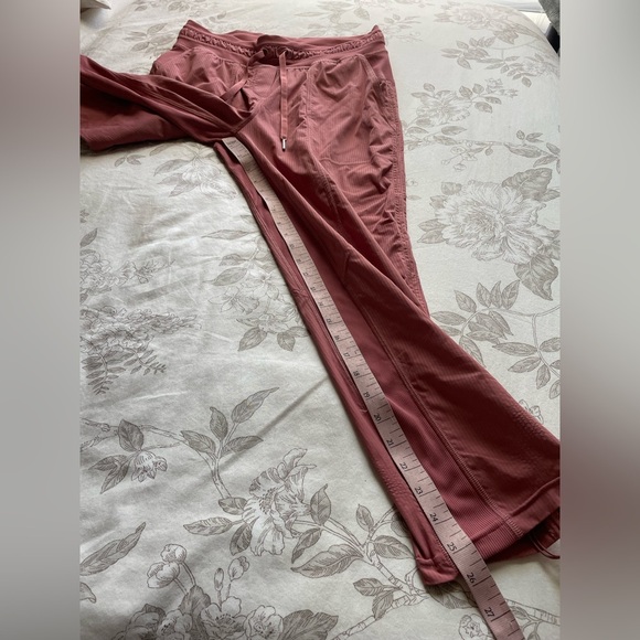Lululemon Mid Rise Dance Studio Jogger Crop 6 Brier Rose Pink Gym Athletic Yoga - Picture 7 of 12